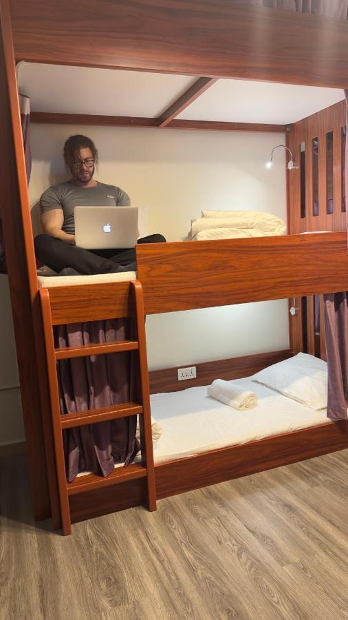 迪拜 Business Backpackers Jbr旅舍 外观 照片